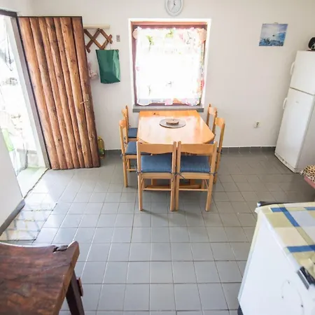 Semesterbostad House Jere
