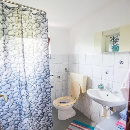 House Jere Semesterbostad Tkon